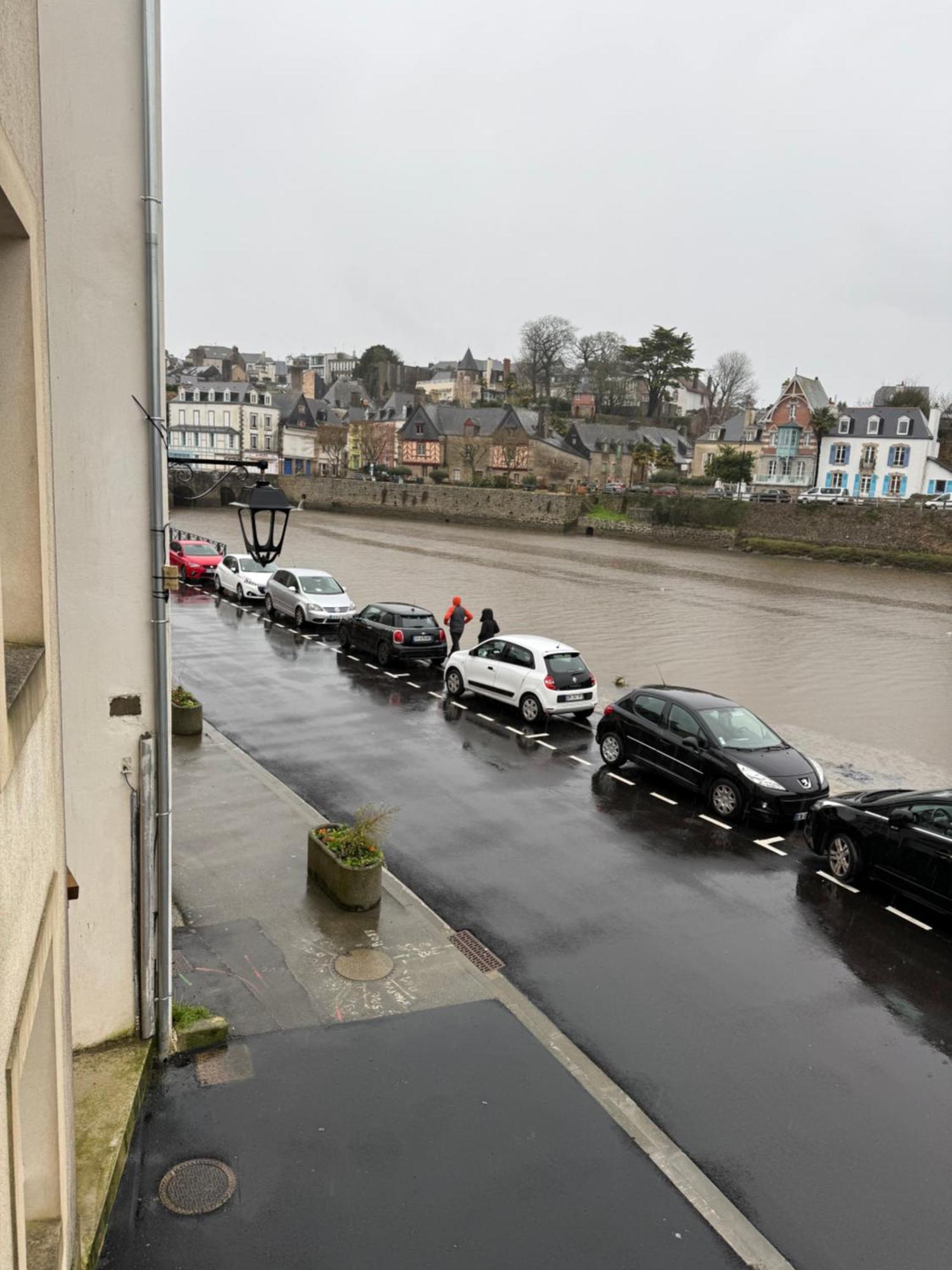 Appartement T2 Vue Sur La Riviere Avec Garage Privatif - Port De Saint-Goustan โอเร ภายนอก รูปภาพ